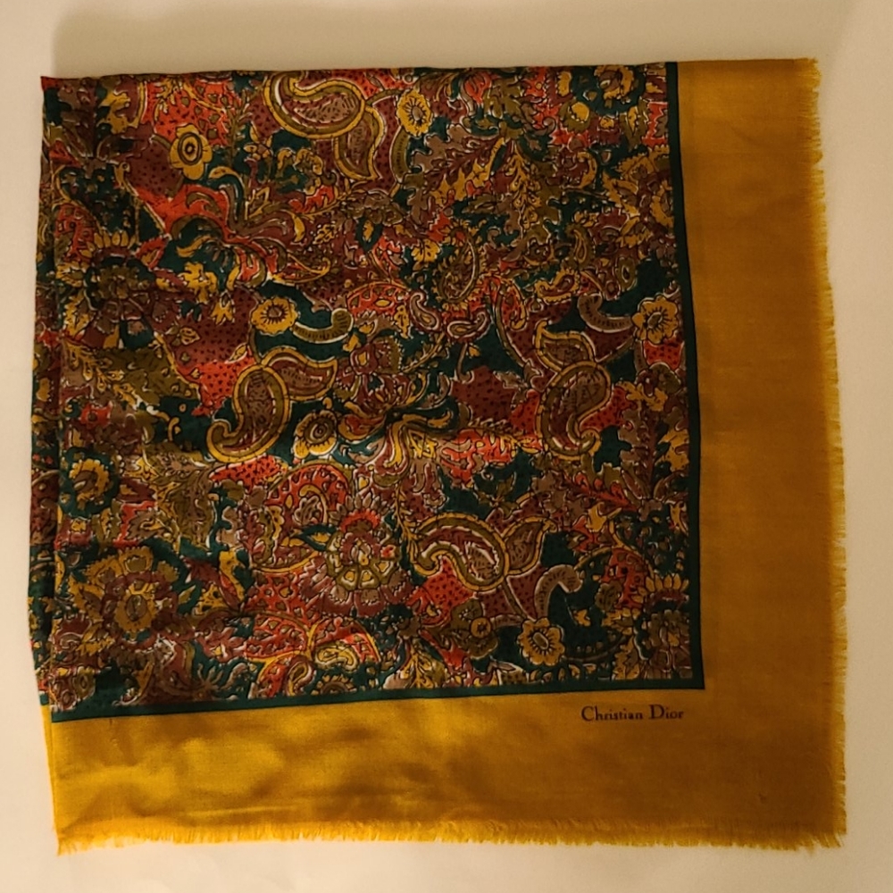 Christian Dior E'Charpes Vintage 100% Wool Scarf - Picture 8 of 16